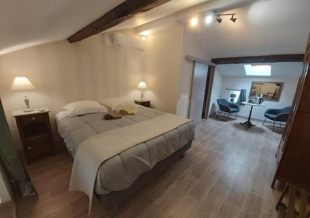 Photo of Bedroom in Aze