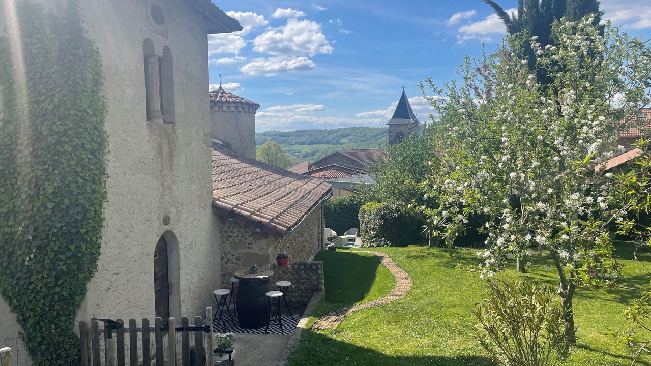 Photo of Outdoor in Saint-Laurent-d'Onay