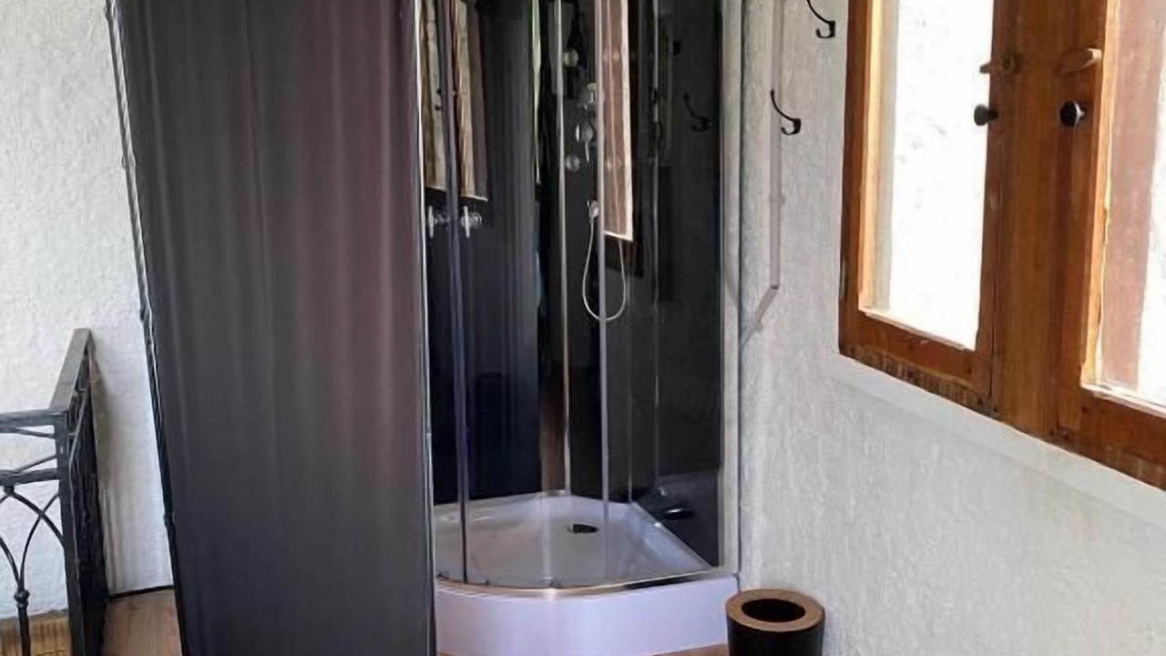 Photo of Bathroom in Saint-Laurent-d'Onay