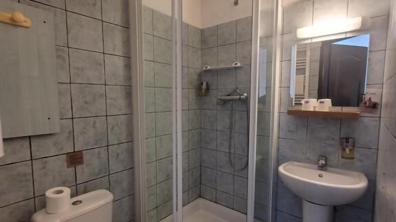 Photo of Bathroom in Les Omergues