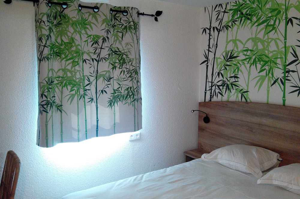 Photo of Bedroom in Fleury-Merogis