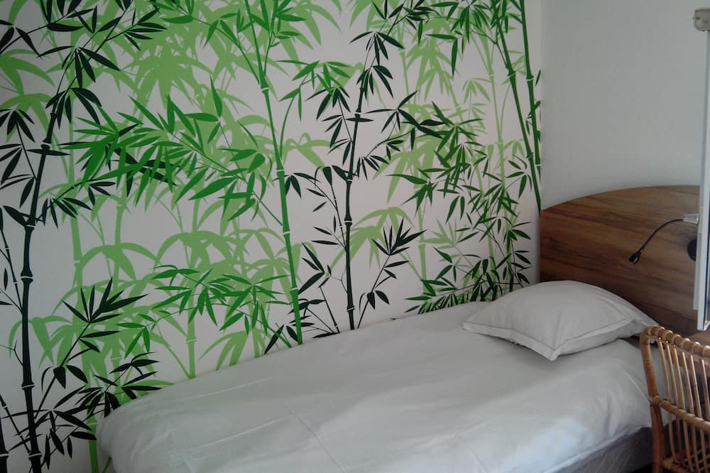 Photo of Bedroom in Fleury-Merogis