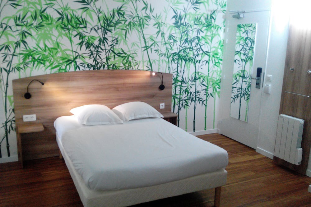 Photo of Bedroom in Fleury-Merogis