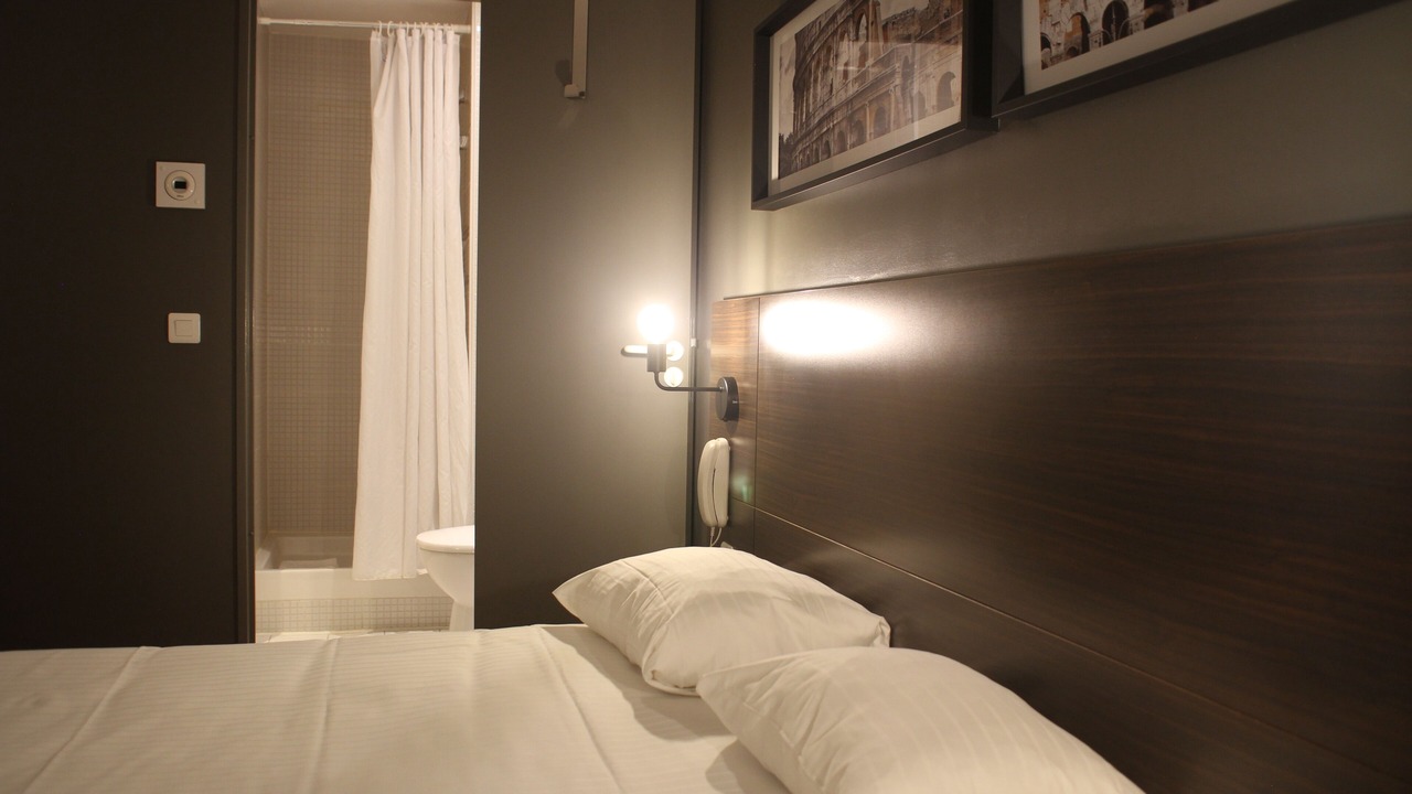 Photo of Bedroom in Athis-Mons