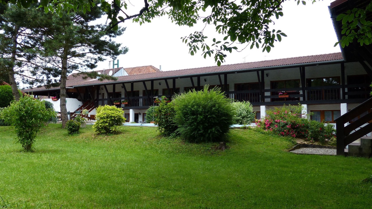 Photo of Outdoor in Etupes