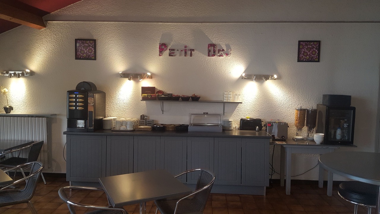 Photo of Others in Tournus