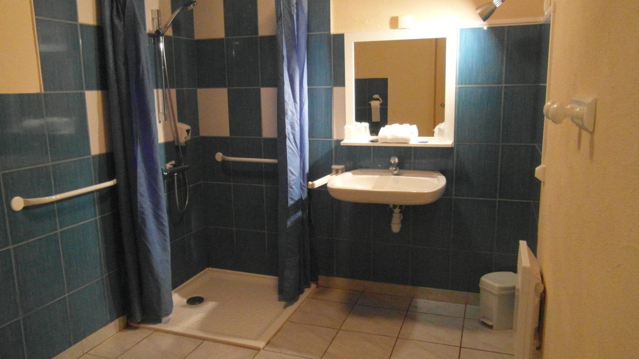 Photo of Bathroom in Tournus