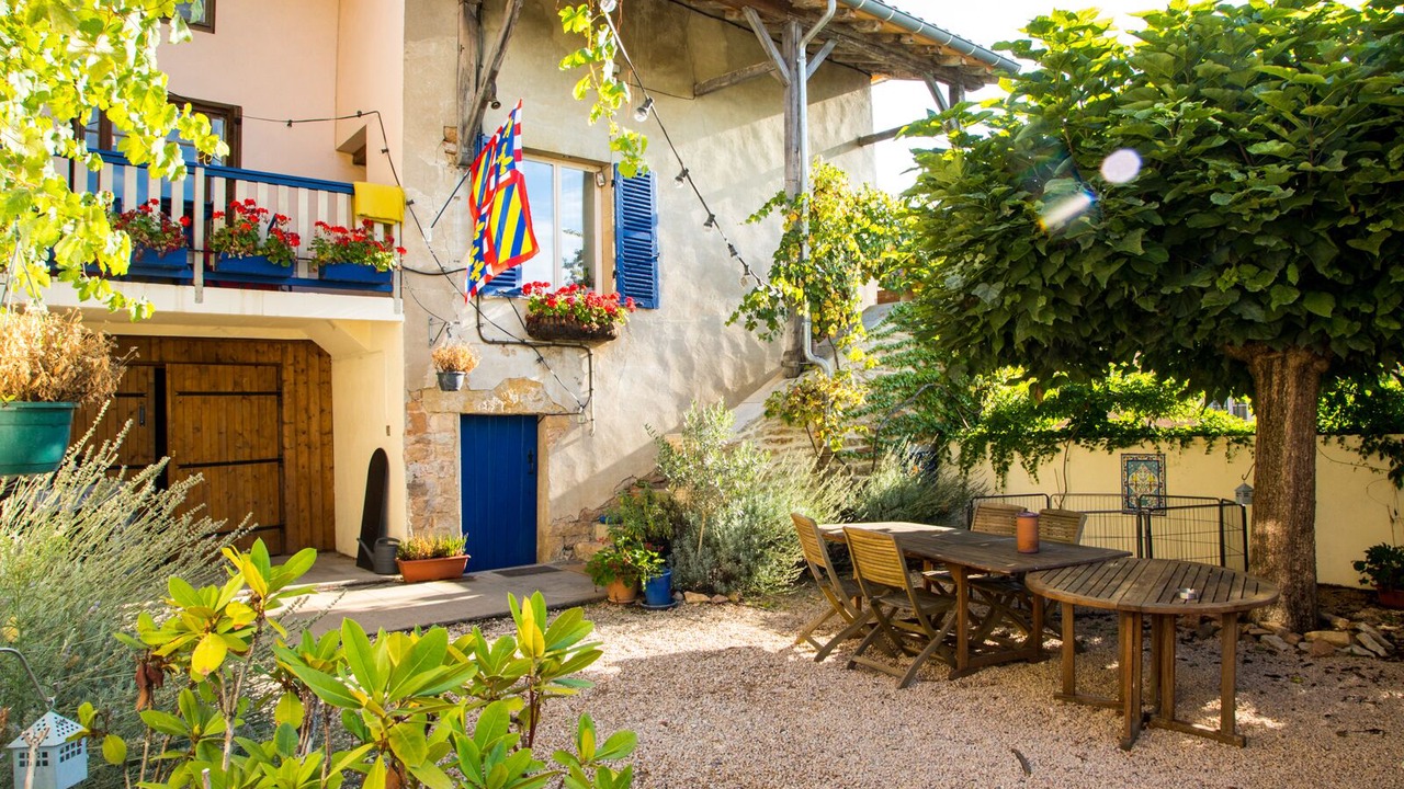 Photo of Outdoor in Aze