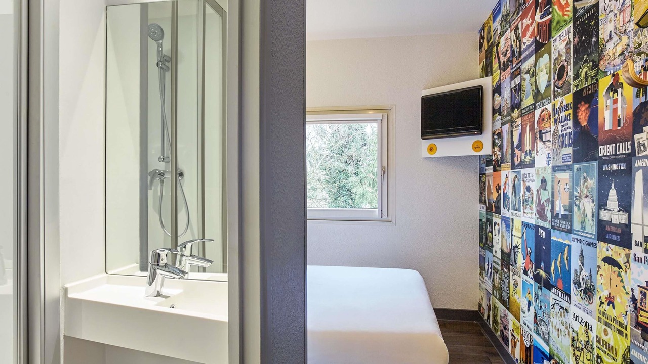 Photo of Bathroom in Courcouronnes