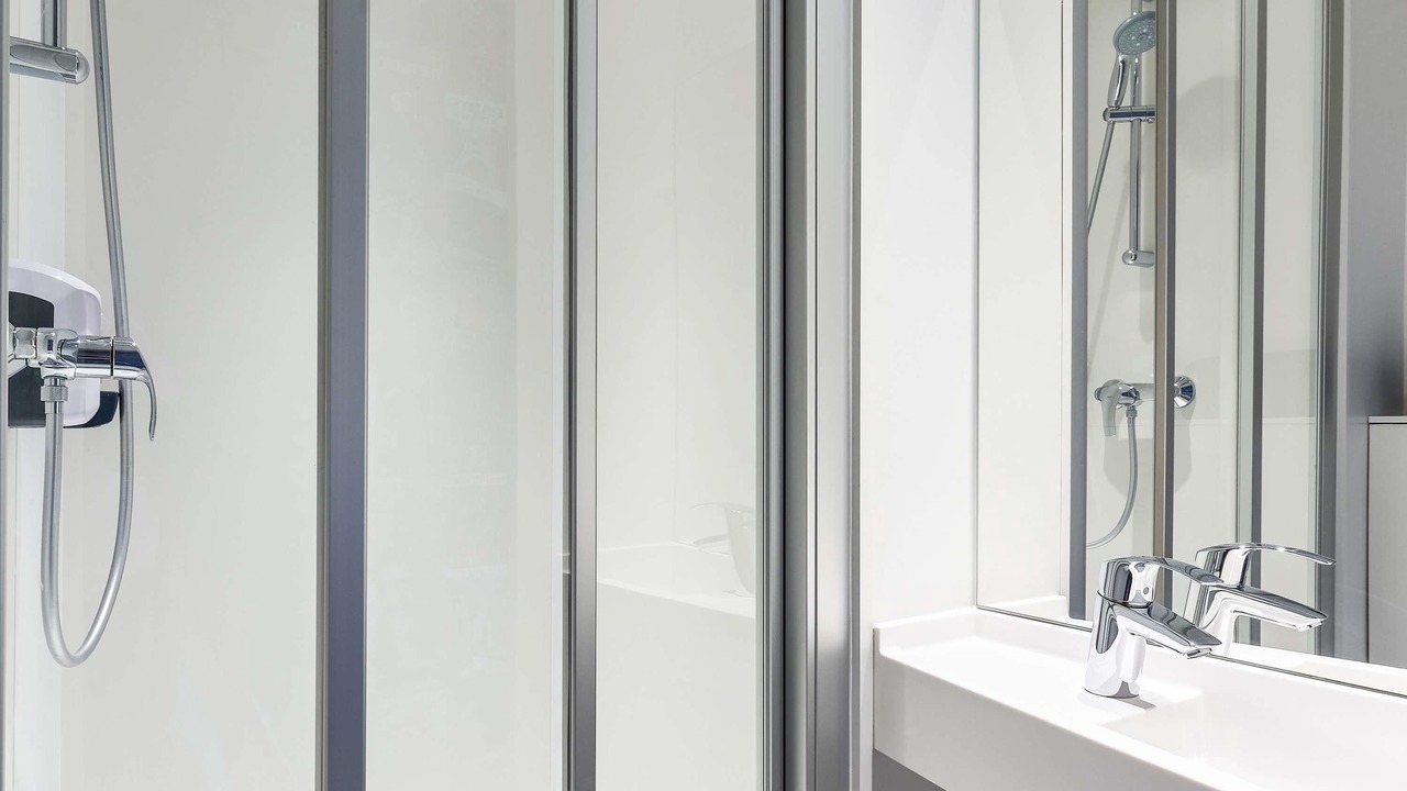 Photo of Bathroom in Courcouronnes