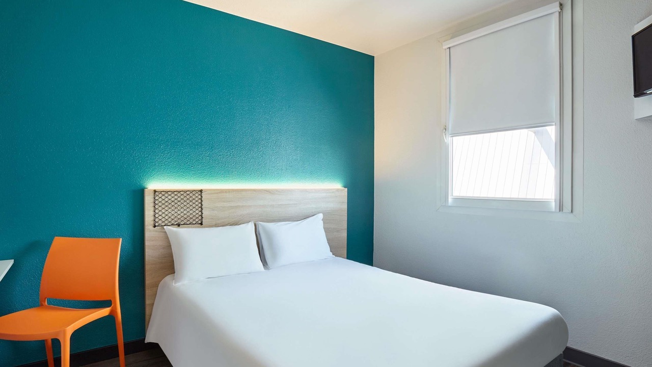 Photo of Bedroom in Les Ulis