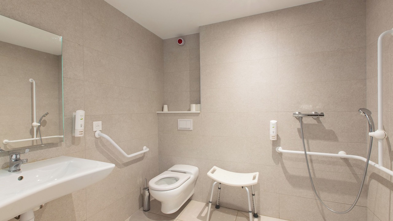 Photo of Bathroom in Chenove