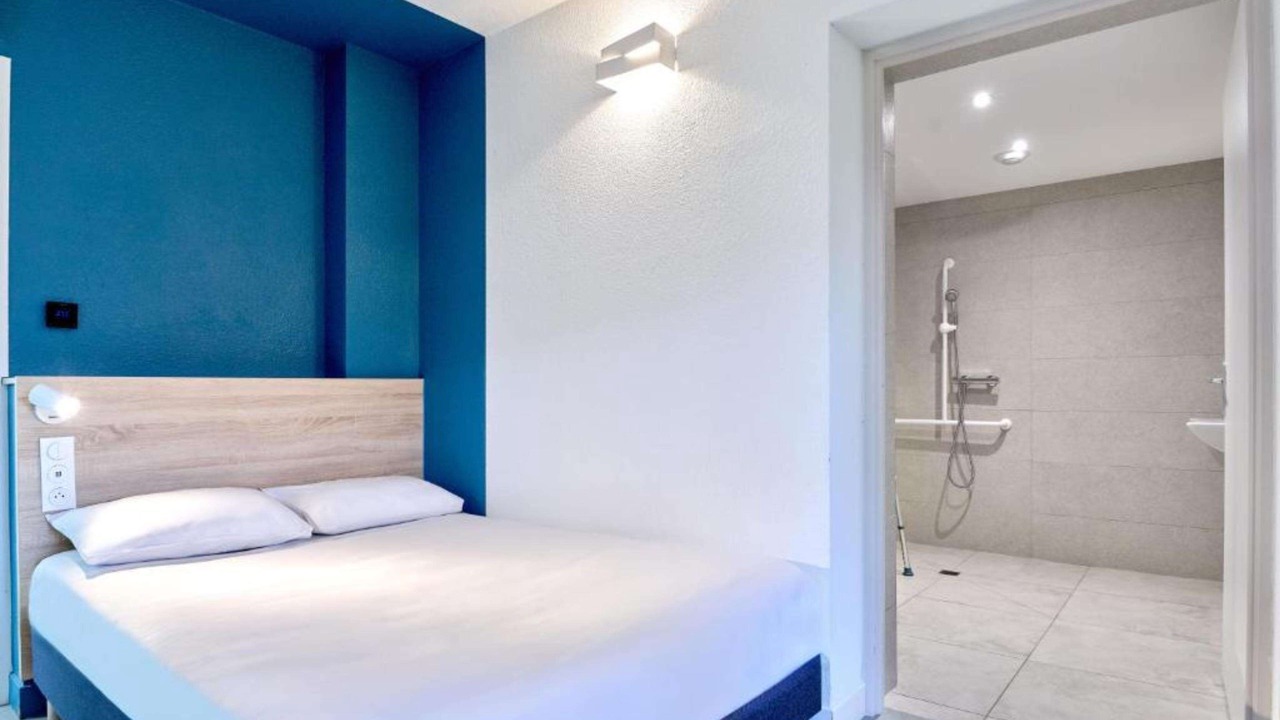 Photo of Bedroom in Chenove