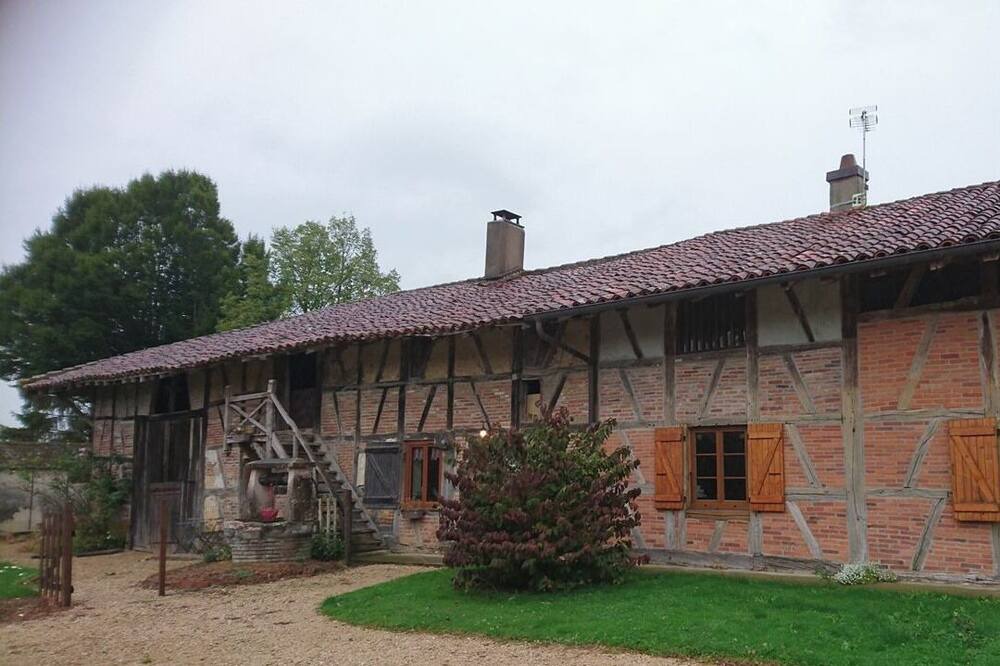 Photo of Outdoor in Curciat-Dongalon