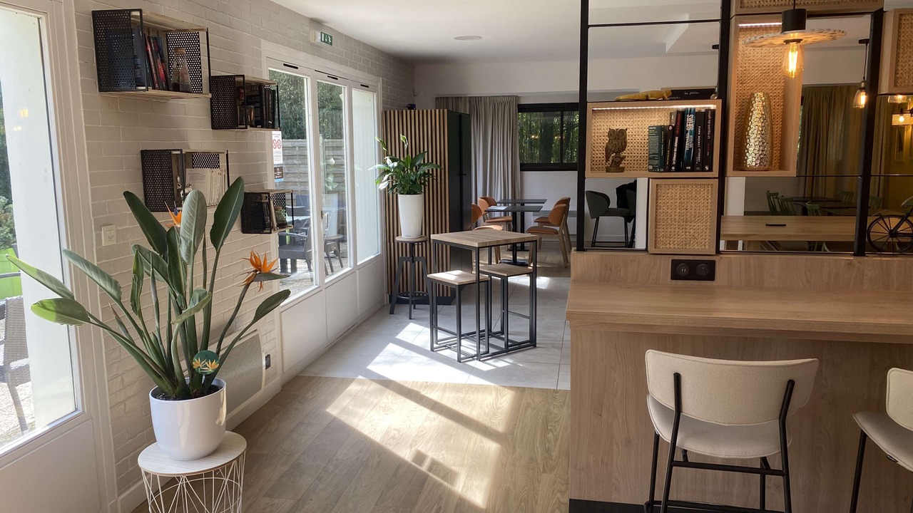 Photo of Livingroom in Reze