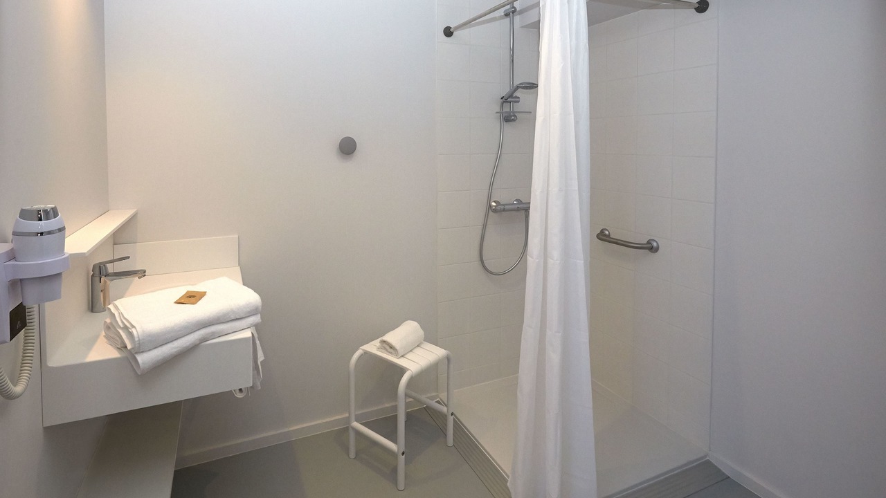 Photo of Bathroom in Beaune