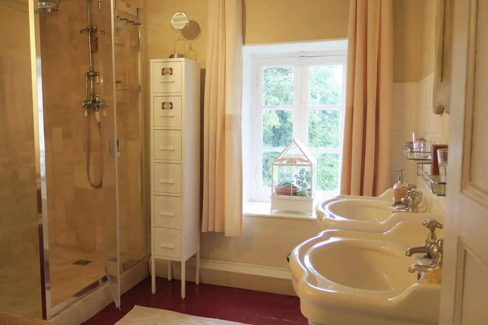 Photo of Bathroom in Onlay