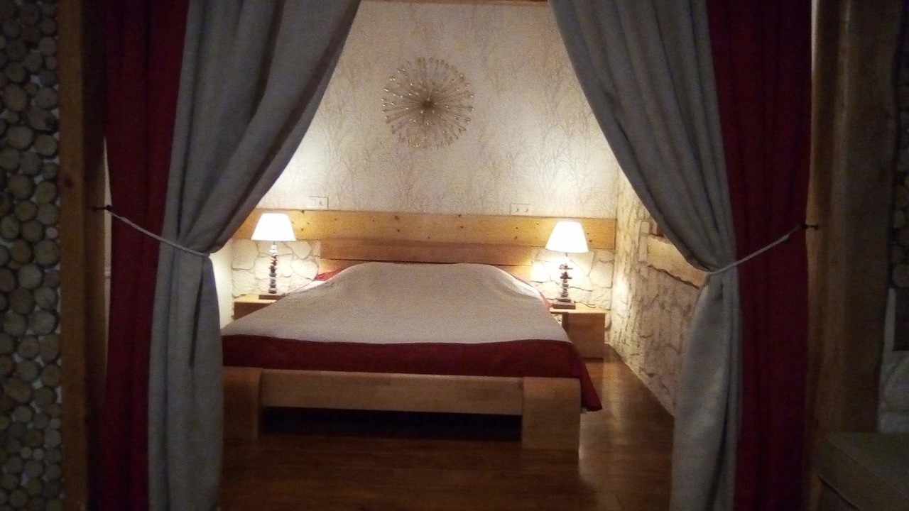 Photo of Bedroom in Beaujeu-Saint-Vallier-Pierrejux-et-Quitteur