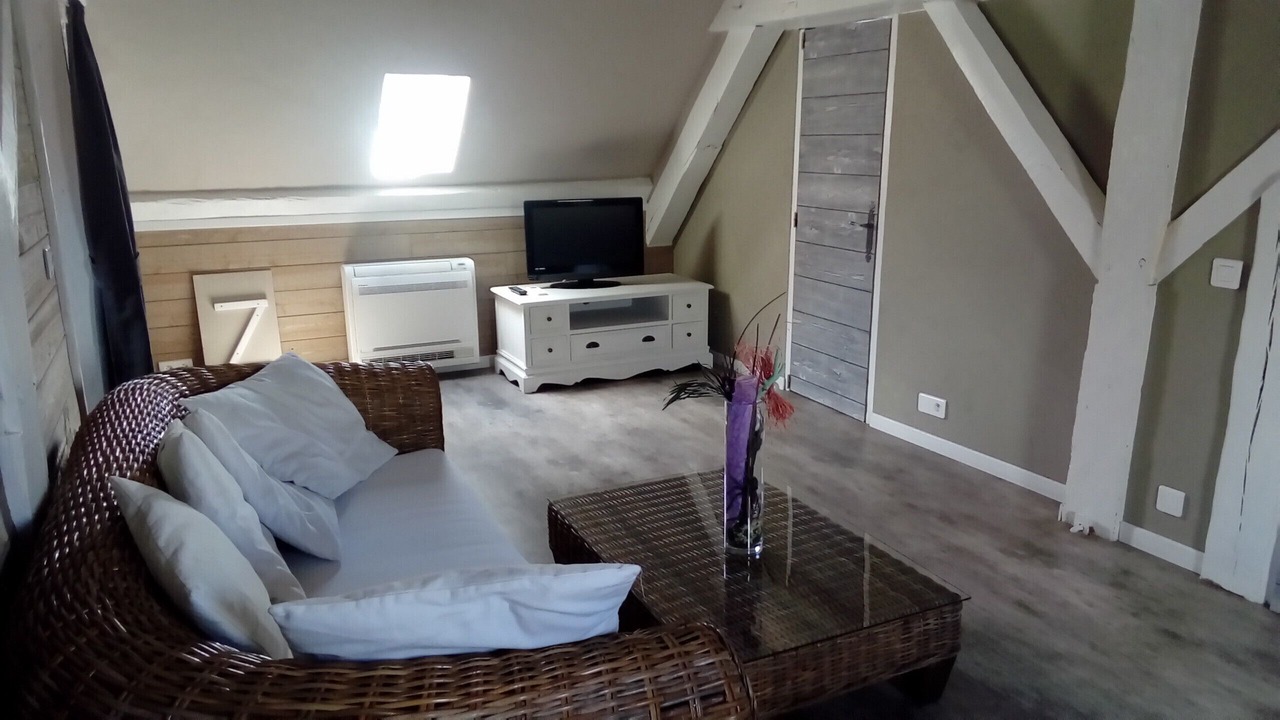 Photo of Bedroom in Beaujeu-Saint-Vallier-Pierrejux-et-Quitteur