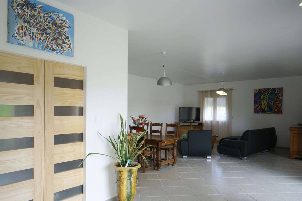 Photo of Livingroom in Pradons