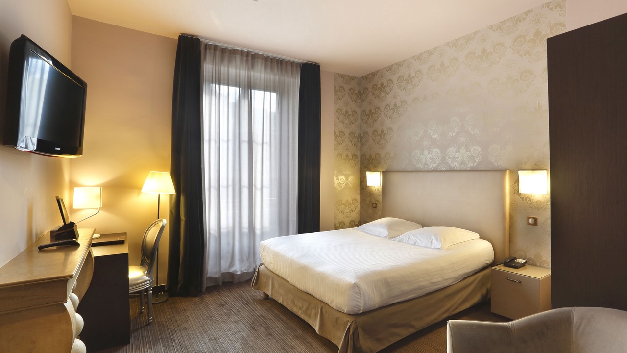 Photo of Bedroom in Besancon Old Town