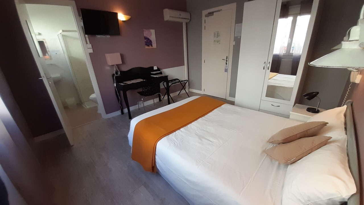 Photo of Bedroom in Pierrelatte