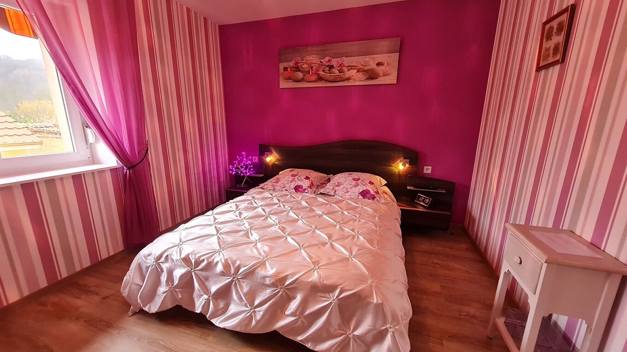 Photo of Bedroom in Choloy-Menillot