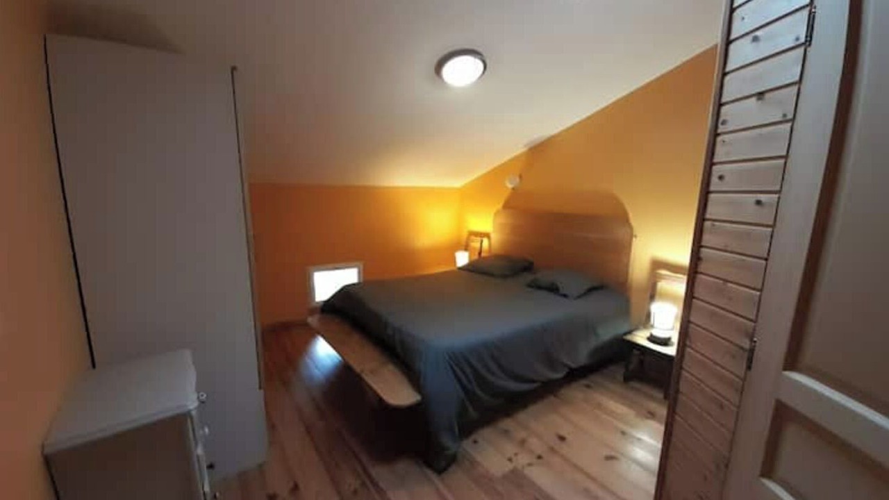 Photo of Bedroom in Monthureux-sur-Saone