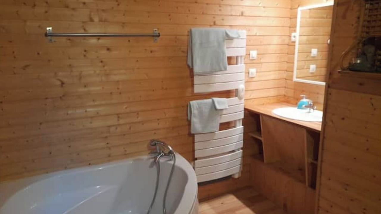 Photo of Bathroom in Monthureux-sur-Saone