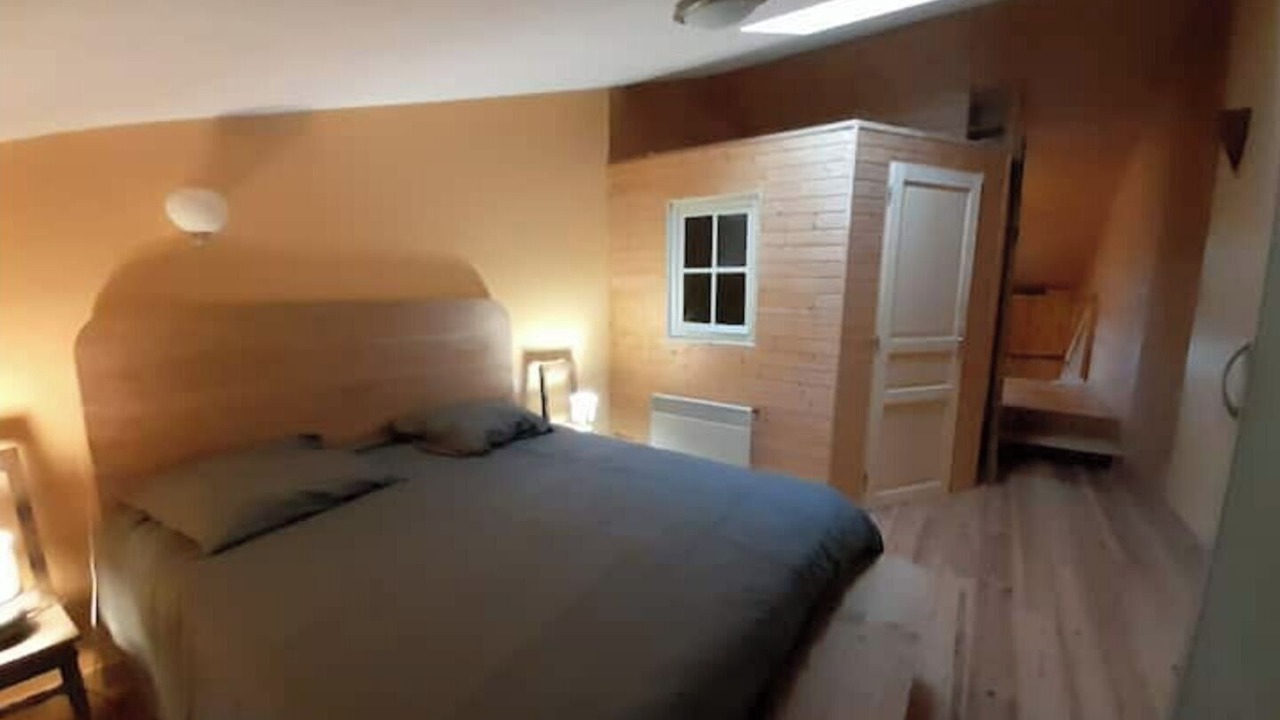 Photo of Bedroom in Monthureux-sur-Saone