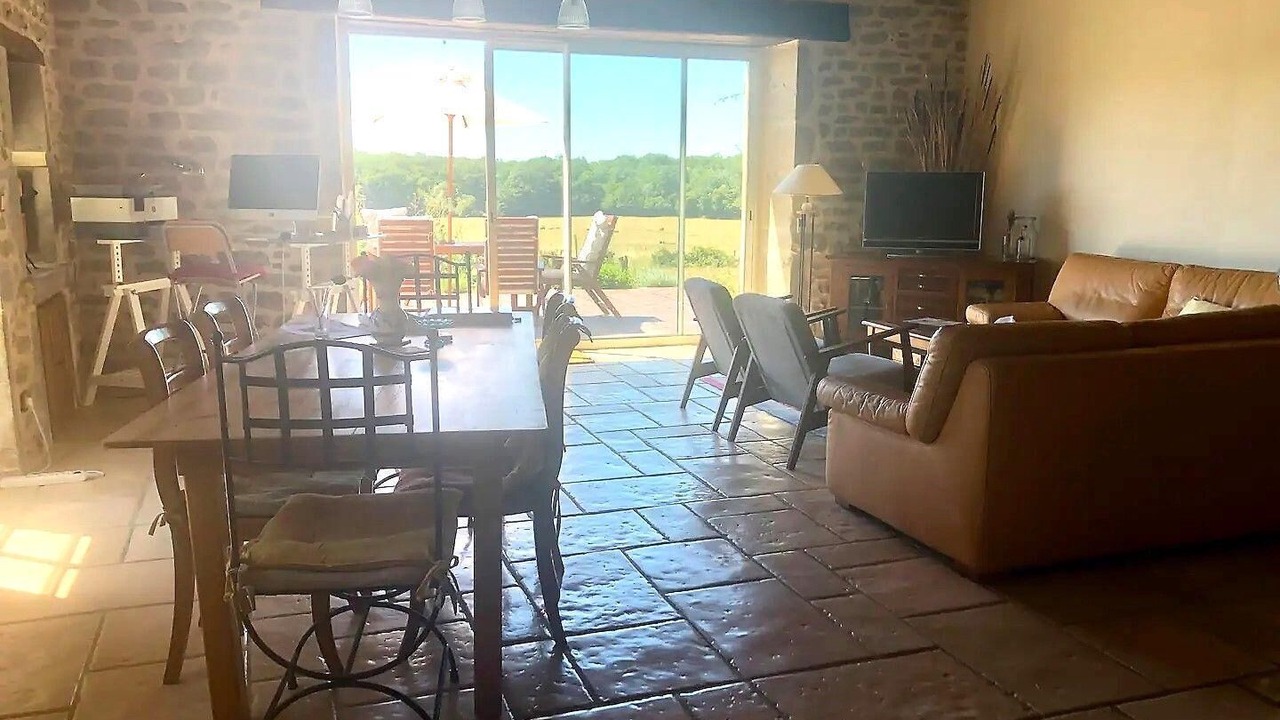 Photo of Livingroom in Crux-la-Ville