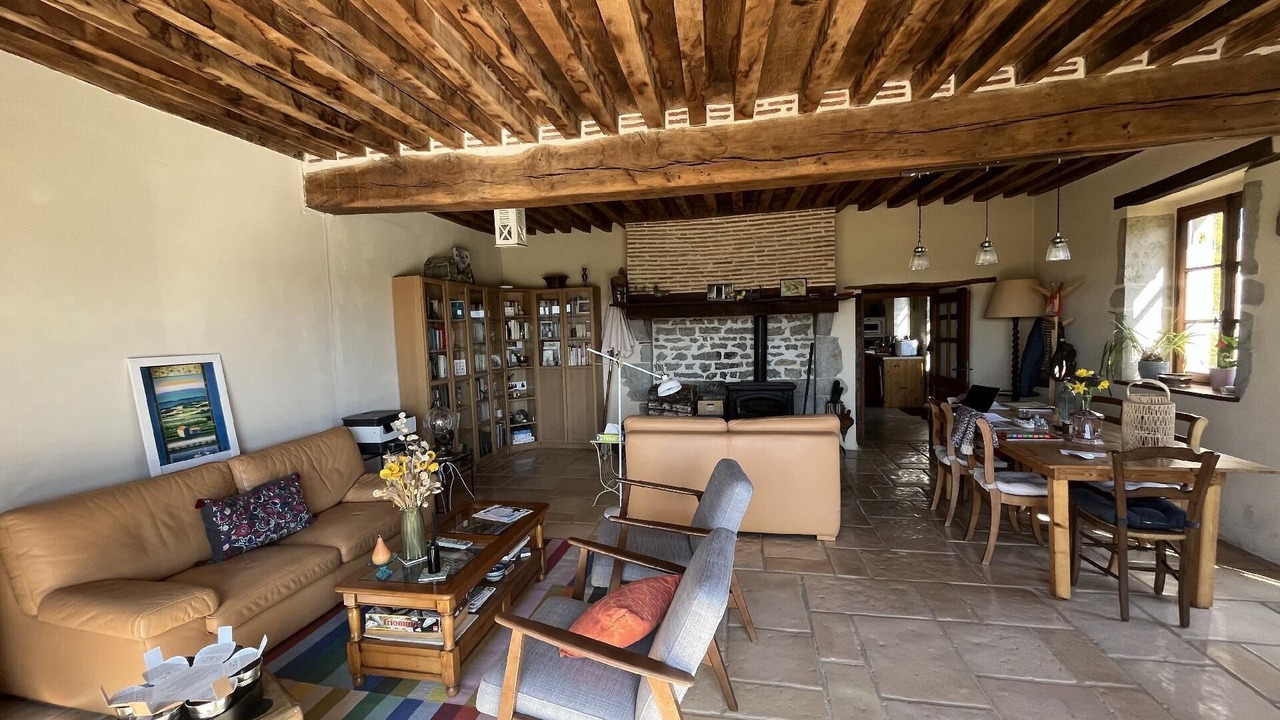 Photo of Livingroom in Crux-la-Ville