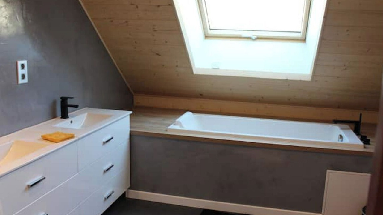 Photo of Bathroom in Orchamps-Vennes