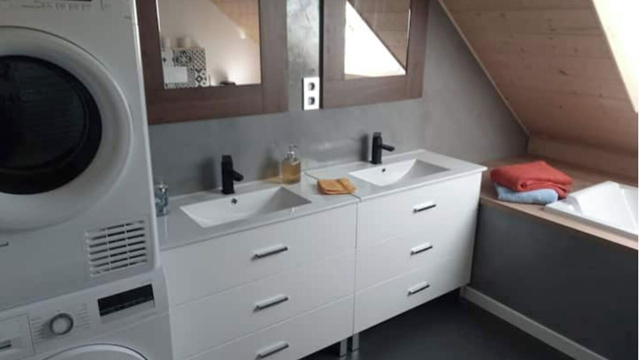 Photo of Bathroom in Orchamps-Vennes
