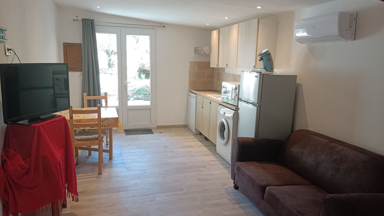 Photo of Livingroom in Crestet