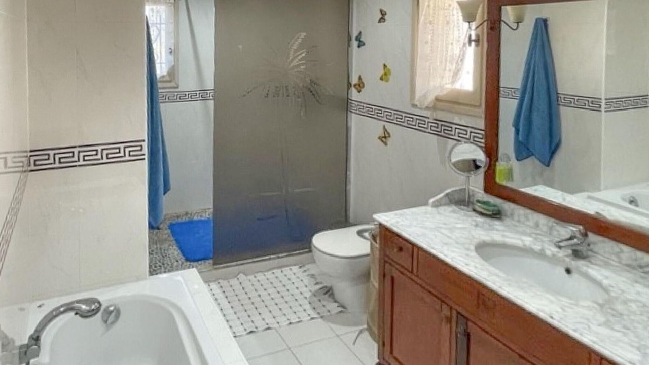 Photo of Bathroom in La Roque-sur-Pernes
