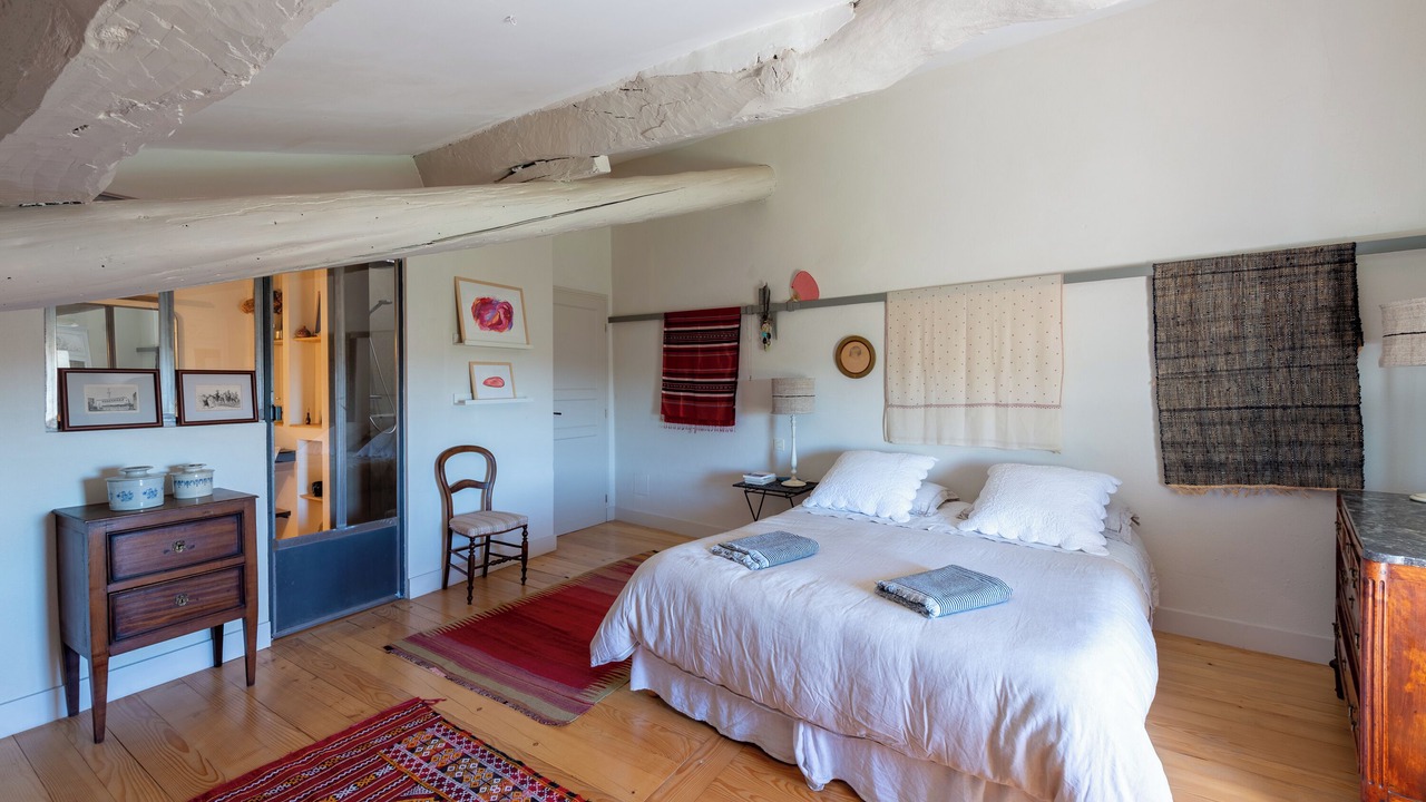 Photo of Bedroom in Taulignan