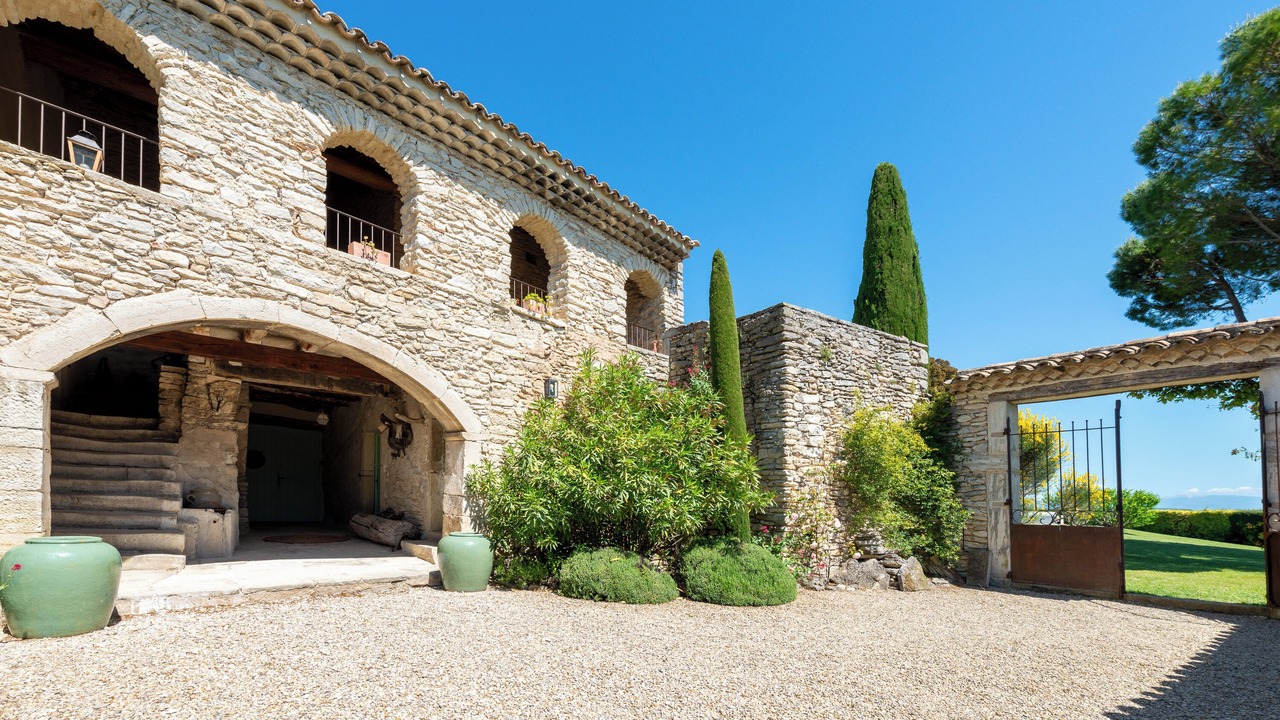 Photo of Outdoor in Taulignan