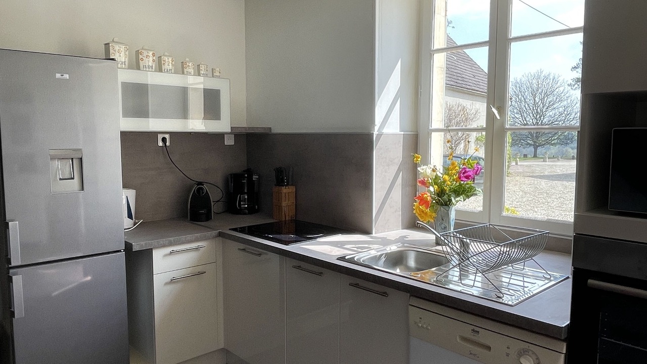 Photo of Kitchen in Druyes-les-Belles-Fontaines