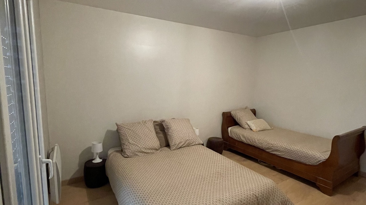 Photo of Bedroom in La Roche-Vineuse