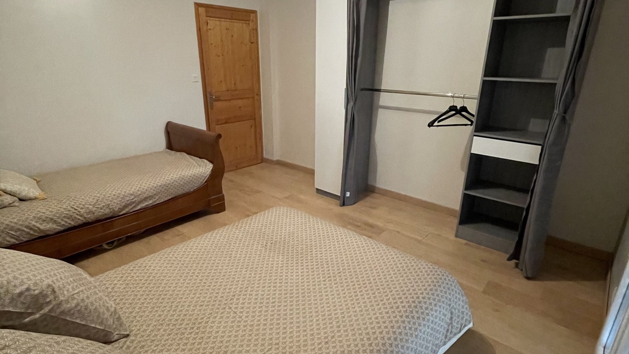 Photo of Bedroom in La Roche-Vineuse