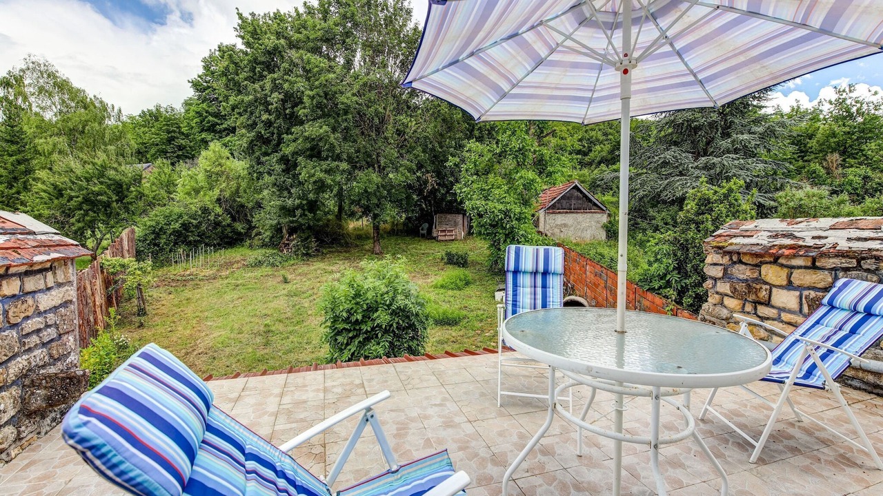Photo of Patio Balcony in Brinon-sur-Beuvron