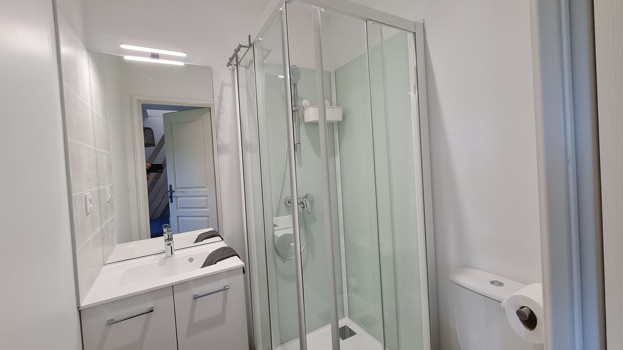 Photo of Bathroom in Pouques-Lormes