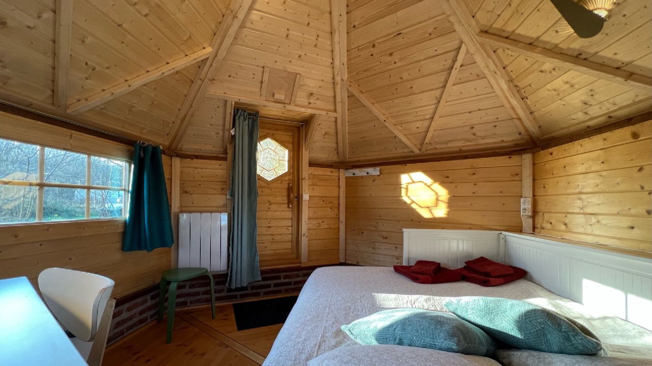 Photo of Bedroom in Saint Usuge