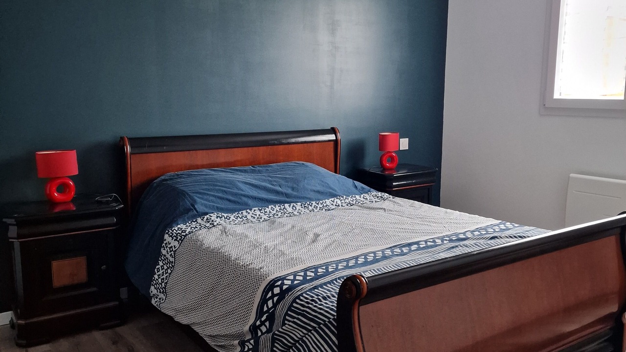 Photo of Bedroom in Chassagne-Saint-Denis