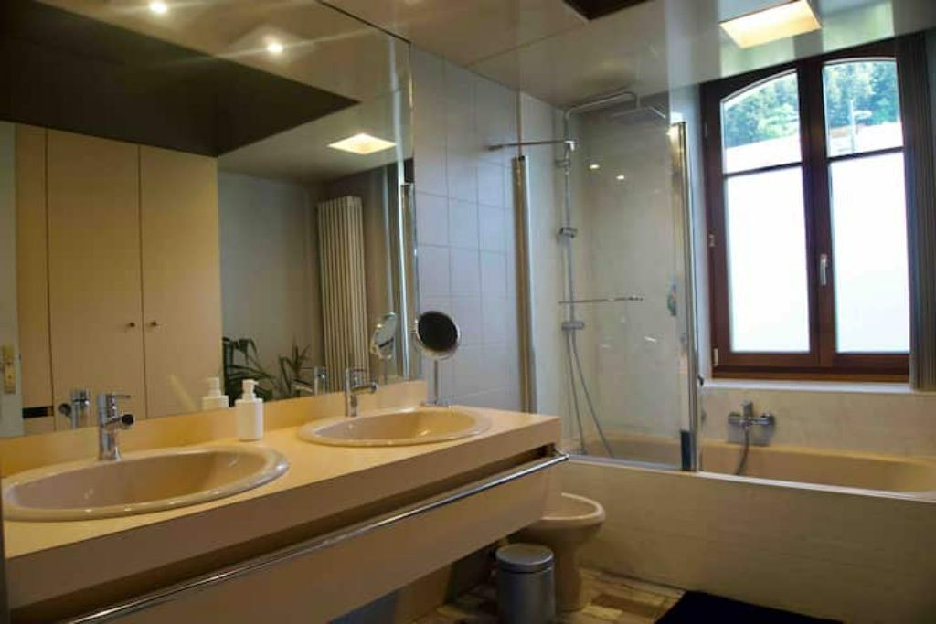 Photo of Bathroom in Maiche