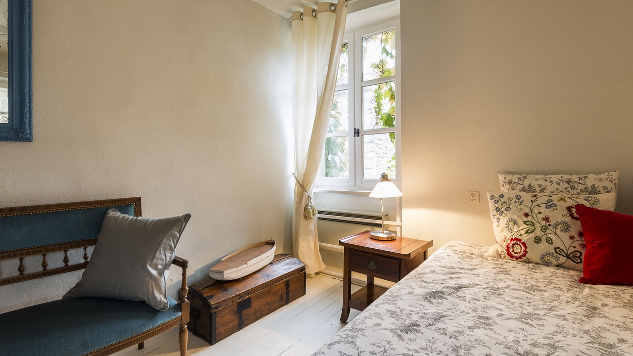 Photo of Bedroom in Valaurie