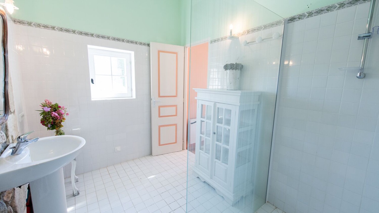 Photo of Bathroom in Valaurie