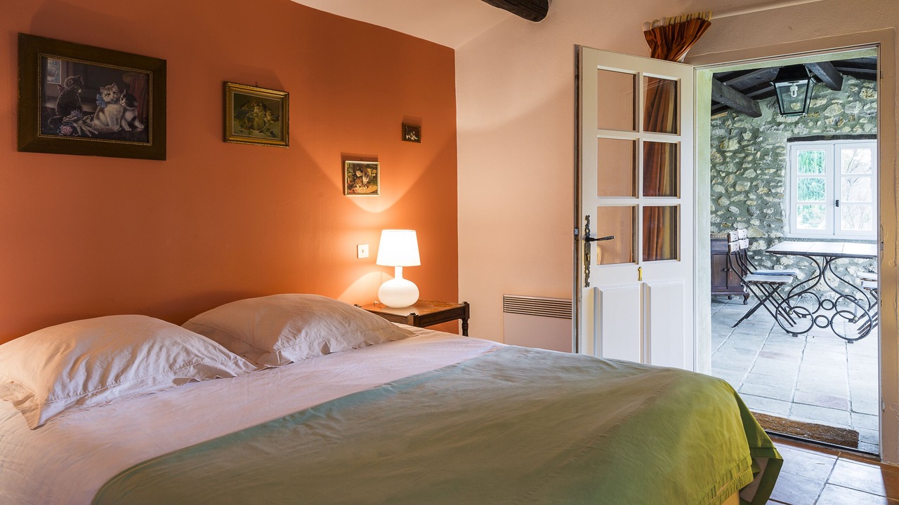 Photo of Bedroom in Valaurie