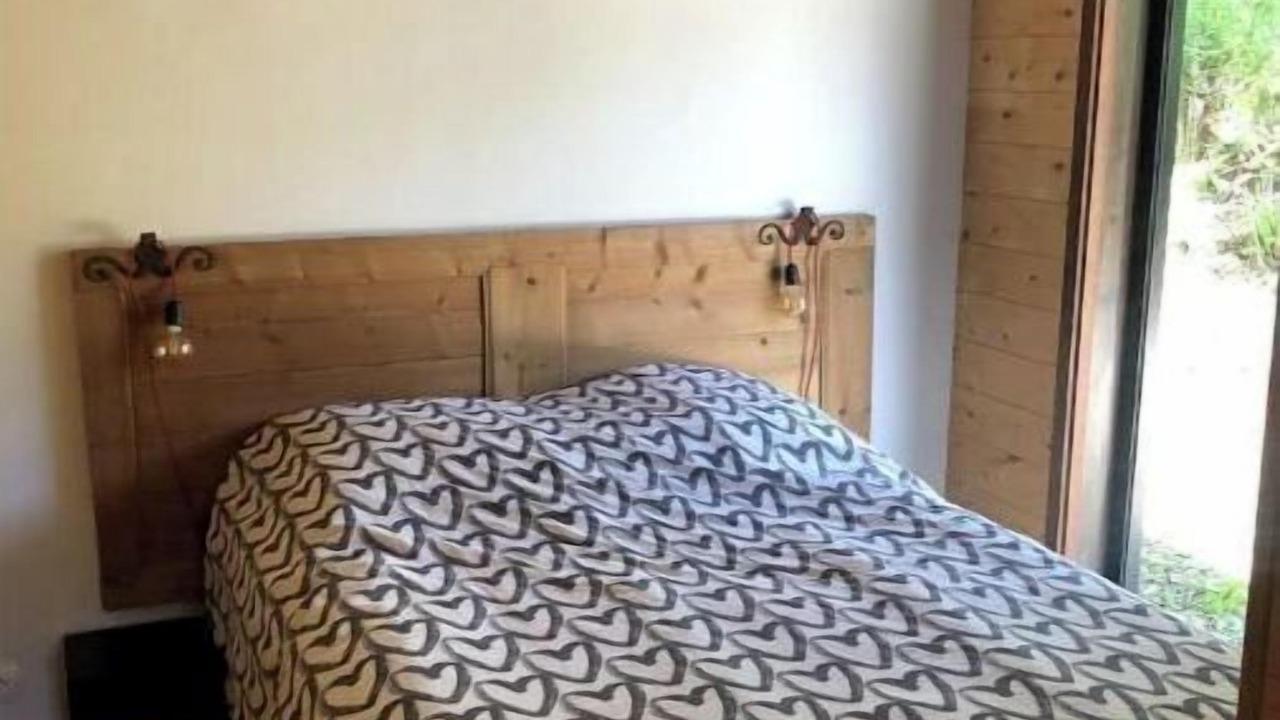 Photo of Bedroom in Saint-Jacques-des-Blats